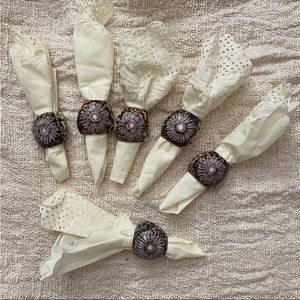 Cloth Napkins + Seashell Napkin Rings